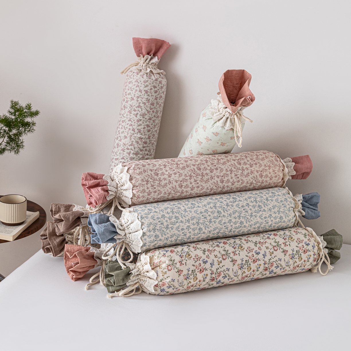 91家纺网 家纺一手货源 找家纺 （总）卓昌枕芯 2026新款全棉双层纱小清新碎花糖果枕颈椎枕安抚枕枕芯枕头