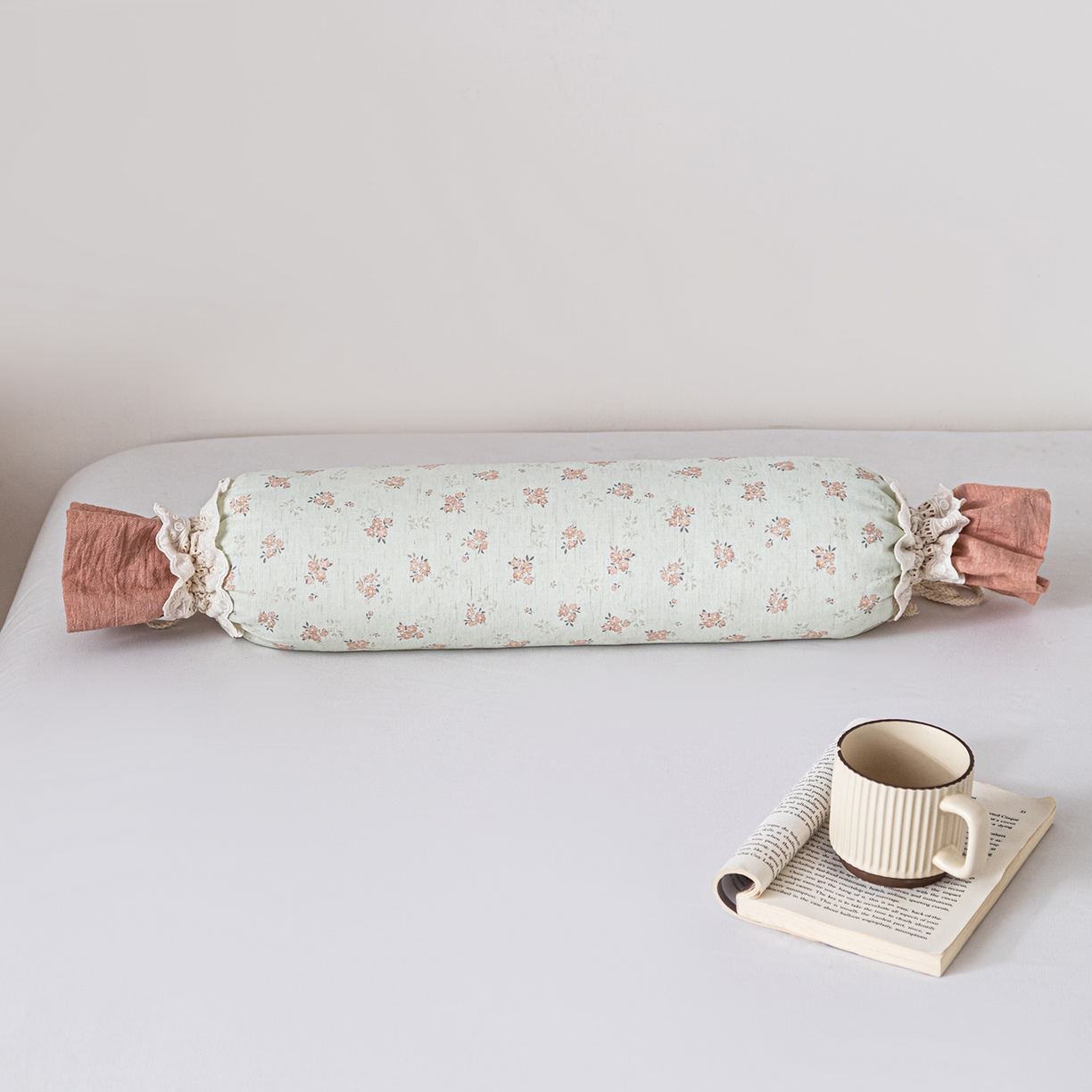 91家纺网 家纺一手货源 找家纺 （总）卓昌枕芯 2026新款全棉双层纱小清新碎花糖果枕颈椎枕安抚枕枕芯枕头