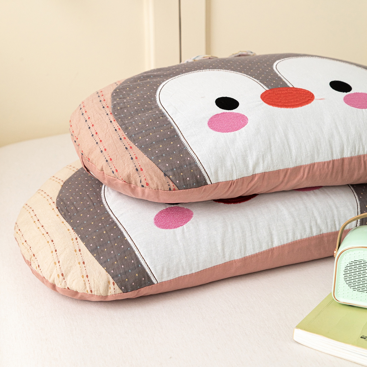 91家纺网 家纺一手货源 找家纺 卓昌枕芯 2026新款全棉卡通小企鹅荞麦枕可拆洗枕头枕芯 组合图仅供展示不可下单