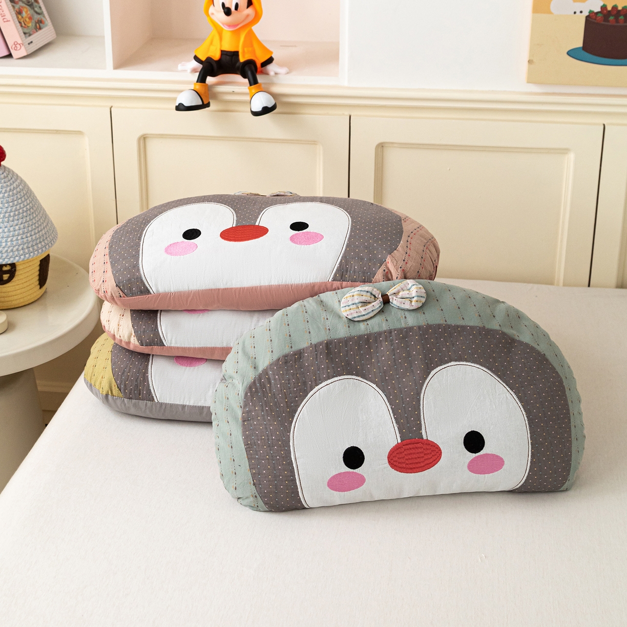 91家纺网 家纺一手货源 找家纺 卓昌枕芯 2026新款全棉卡通小企鹅荞麦枕可拆洗枕头枕芯 组合图仅供展示不可下单