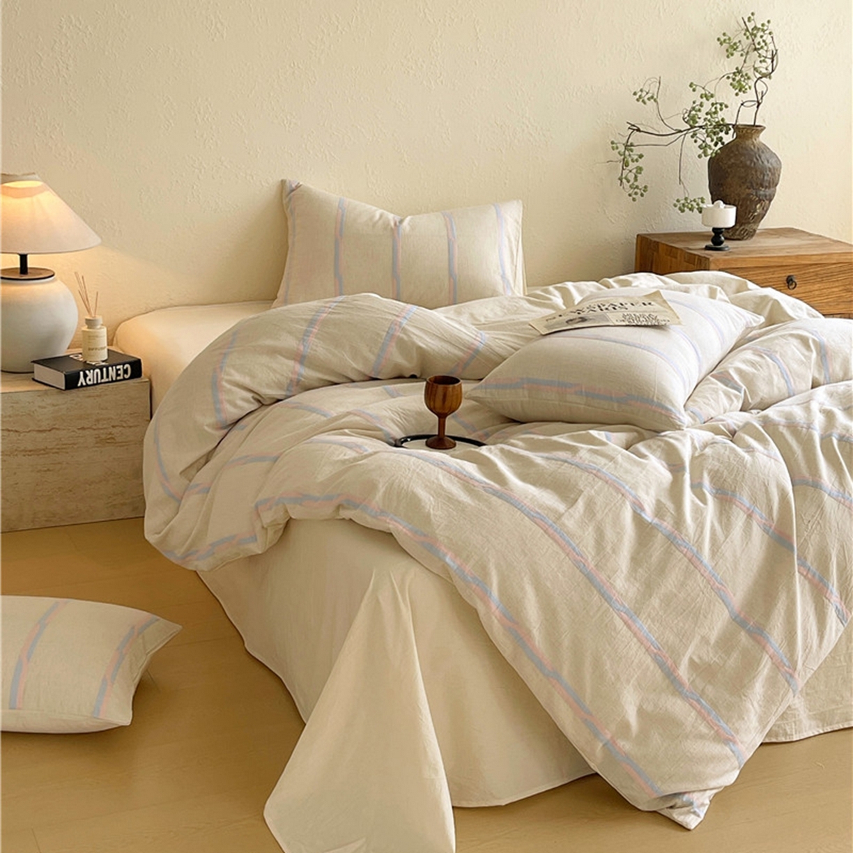 91家纺网 家纺一手货源 找家纺 （总）琪格格纺织 2026新款A类棉麻亚麻侘寂风条纹提花四件套-平行线系列