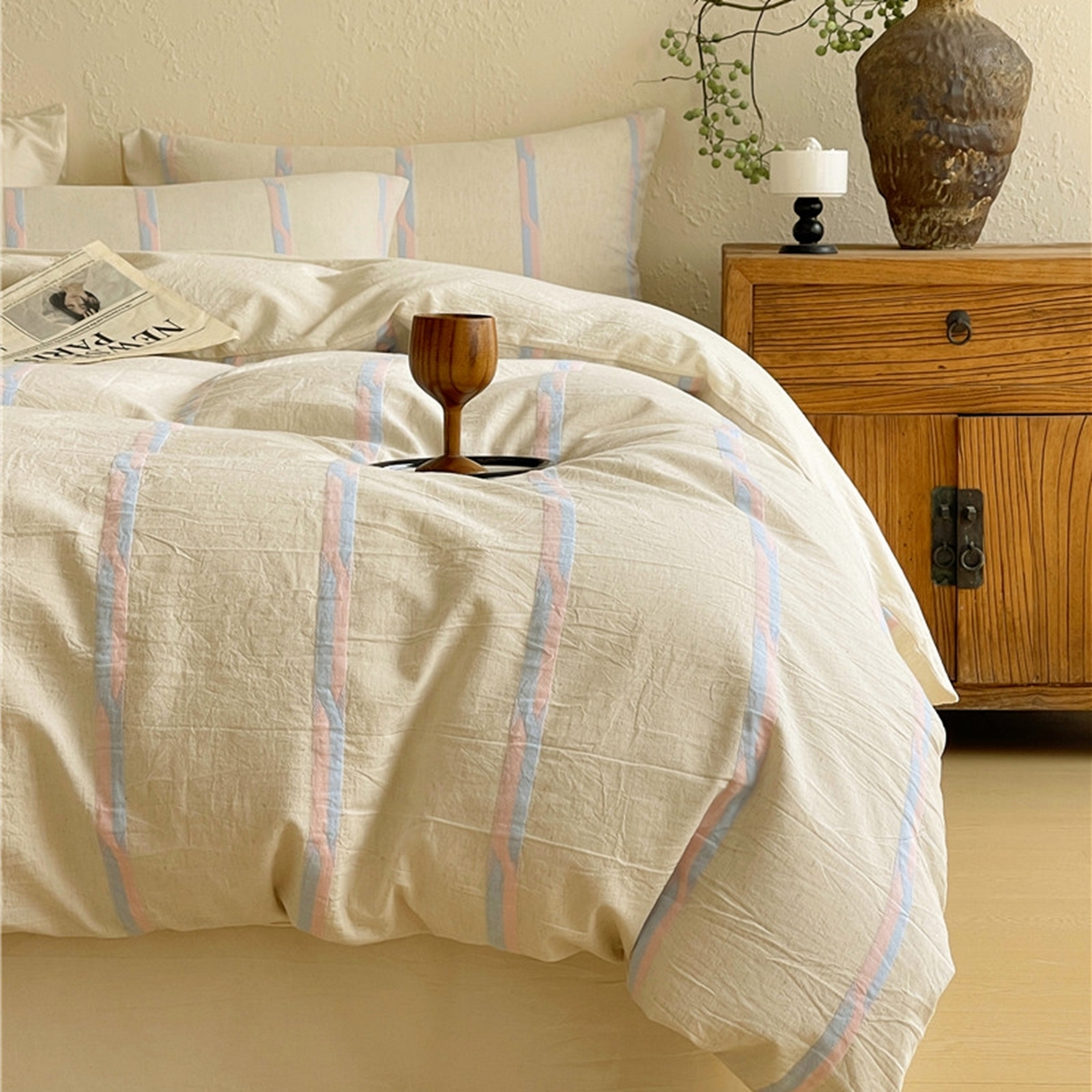 91家纺网 家纺一手货源 找家纺 （总）琪格格纺织 2026新款A类棉麻亚麻侘寂风条纹提花四件套-平行线系列