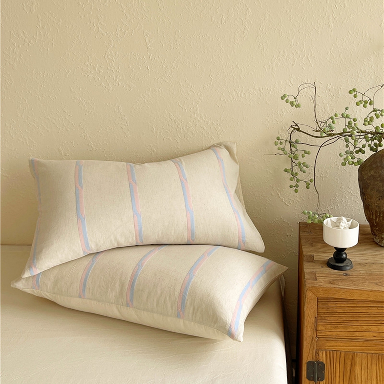 91家纺网 家纺一手货源 找家纺 （总）琪格格纺织 2026新款A类棉麻亚麻侘寂风条纹提花四件套-平行线系列