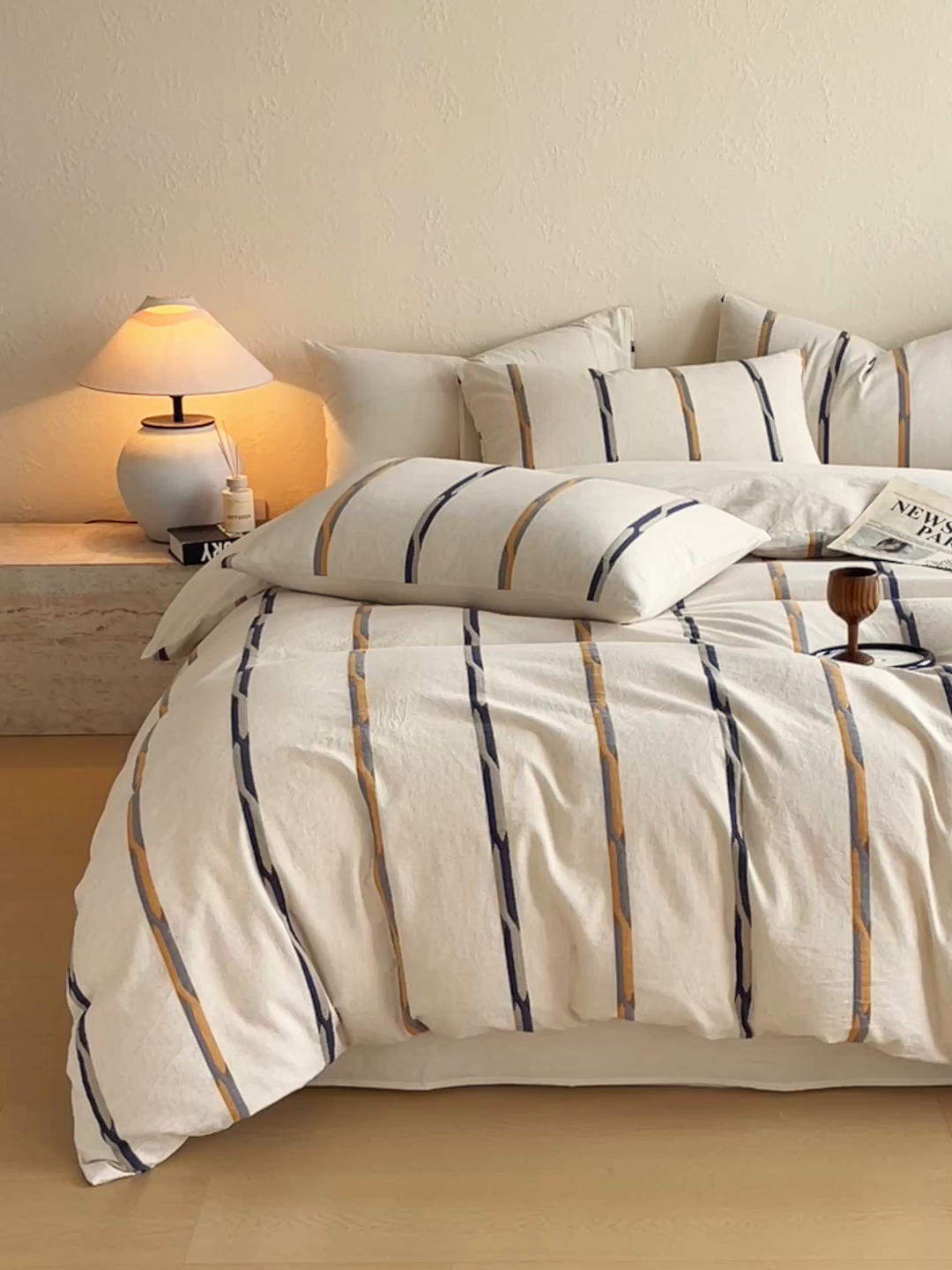 91家纺网 家纺一手货源 找家纺 琪格格纺织 2026新款A类棉麻亚麻侘寂风条纹提花四件套-平行线系列 平行线 咖条