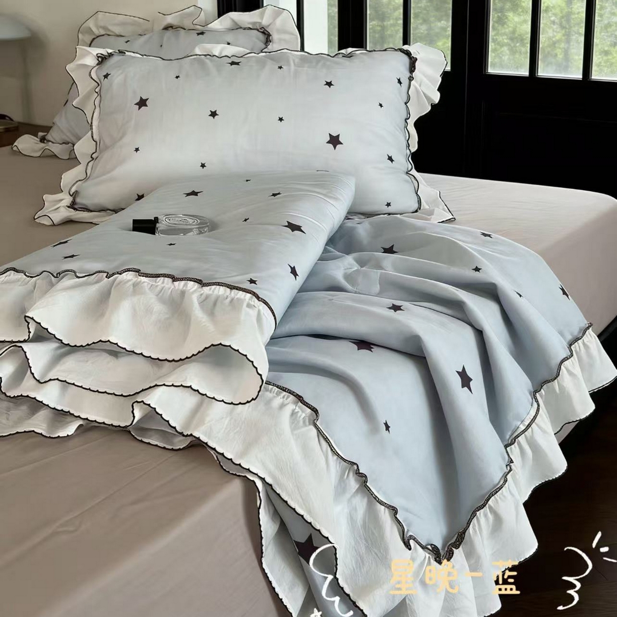 91家纺网 家纺一手货源 找家纺 荣轩家居 2026新款韩式月芽款大花边全棉双层纱夏被夏凉被空调被 星晚-蓝