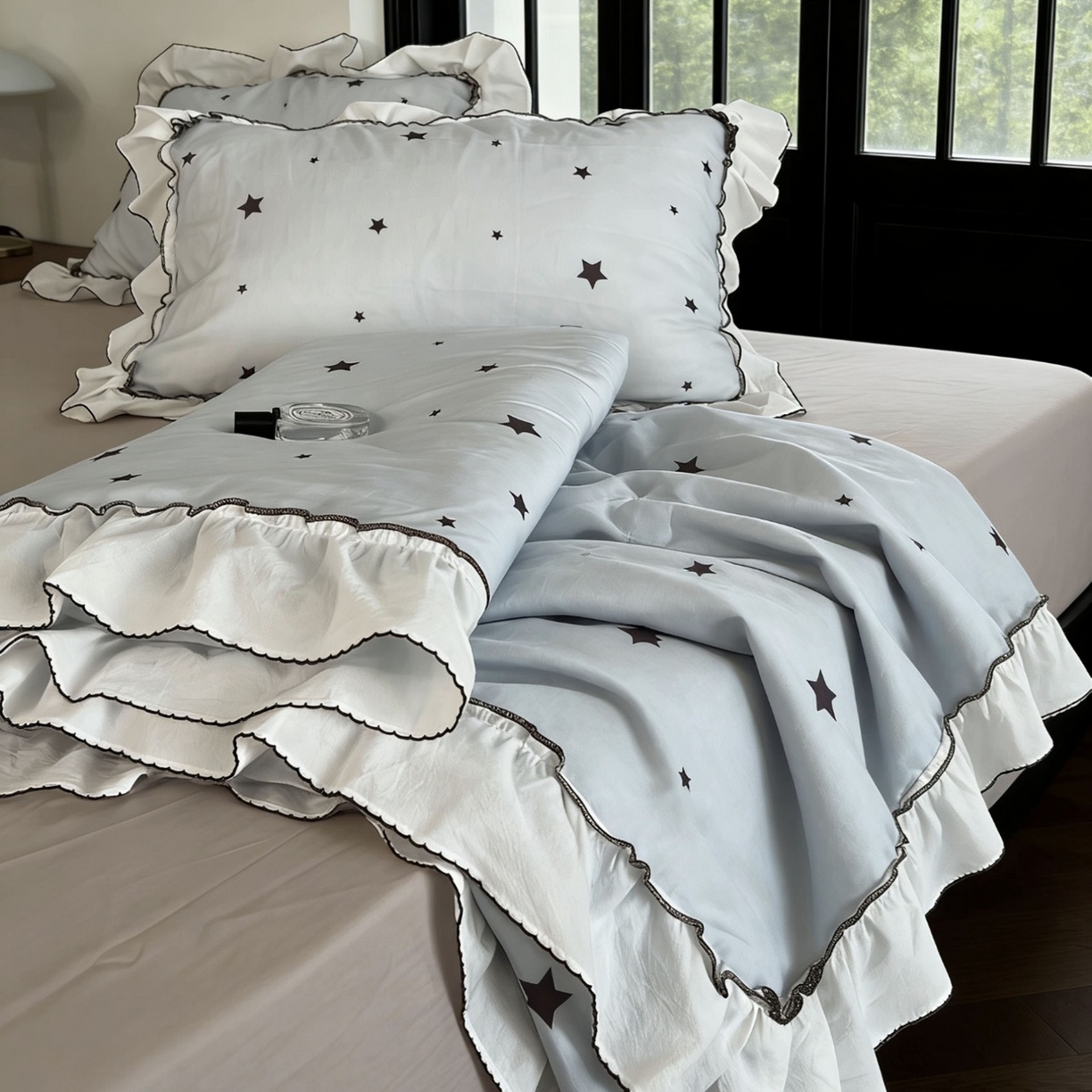 91家纺网 家纺一手货源 找家纺 荣轩家居 2026新款韩式月芽款大花边全棉双层纱夏被夏凉被空调被 星晚-蓝