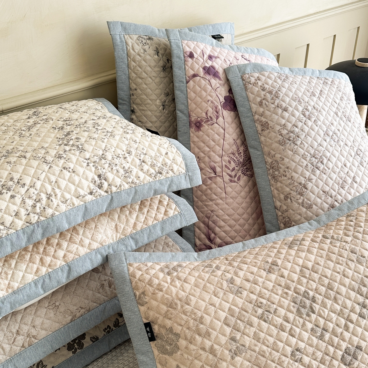 91家纺网 家纺一手货源 找家纺 凌云家纺 2026新款复古棉麻老粗布夹棉枕巾 组合图 仅供参考