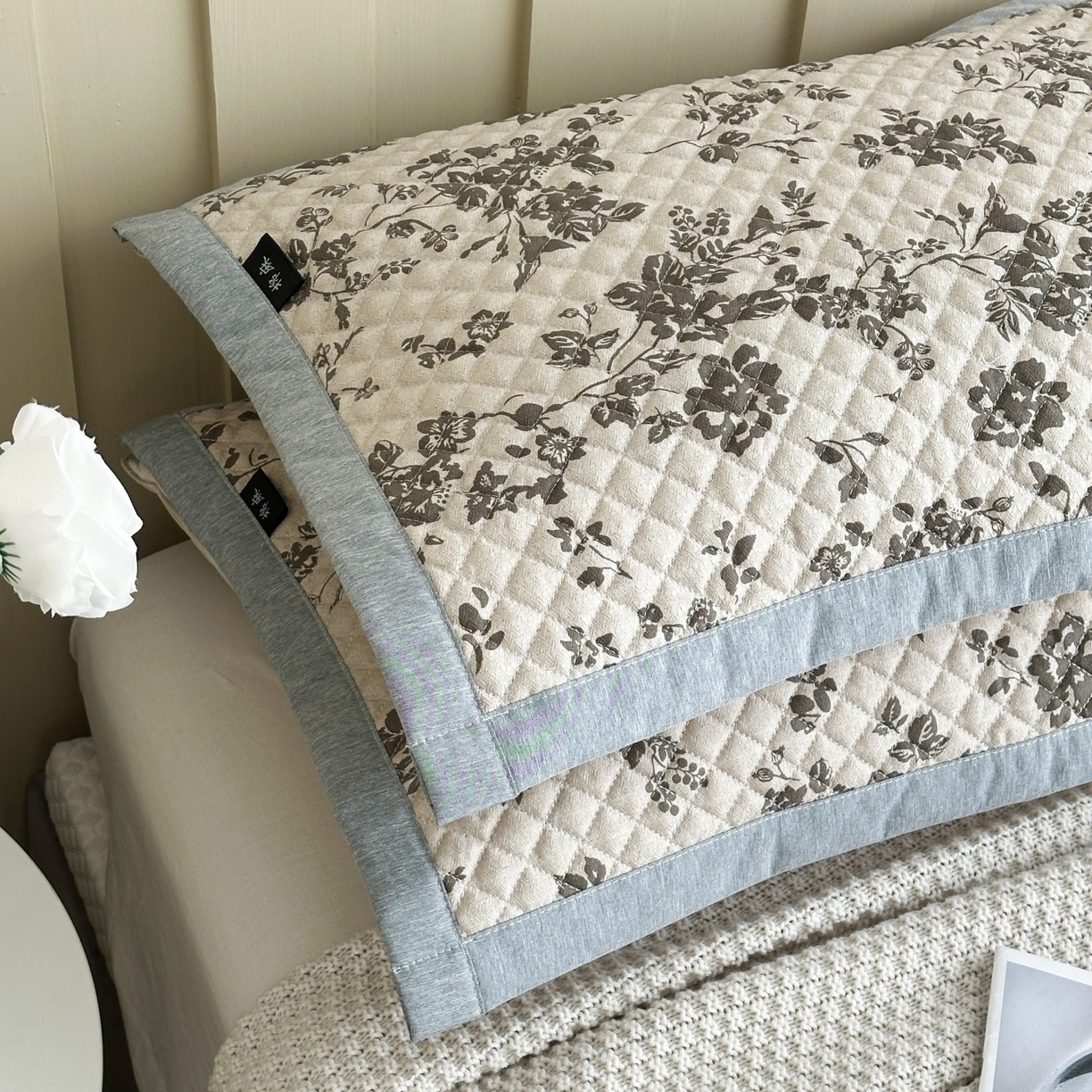 91家纺网 家纺一手货源 找家纺 凌云家纺 2026新款复古棉麻老粗布夹棉枕巾 暗香