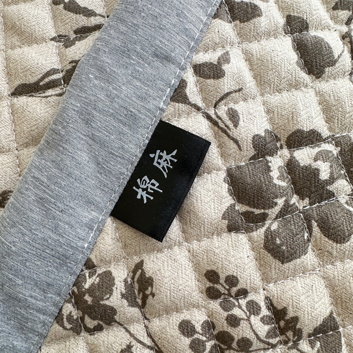 91家纺网 家纺一手货源 找家纺 凌云家纺 2026新款复古棉麻老粗布夹棉枕巾 暗香