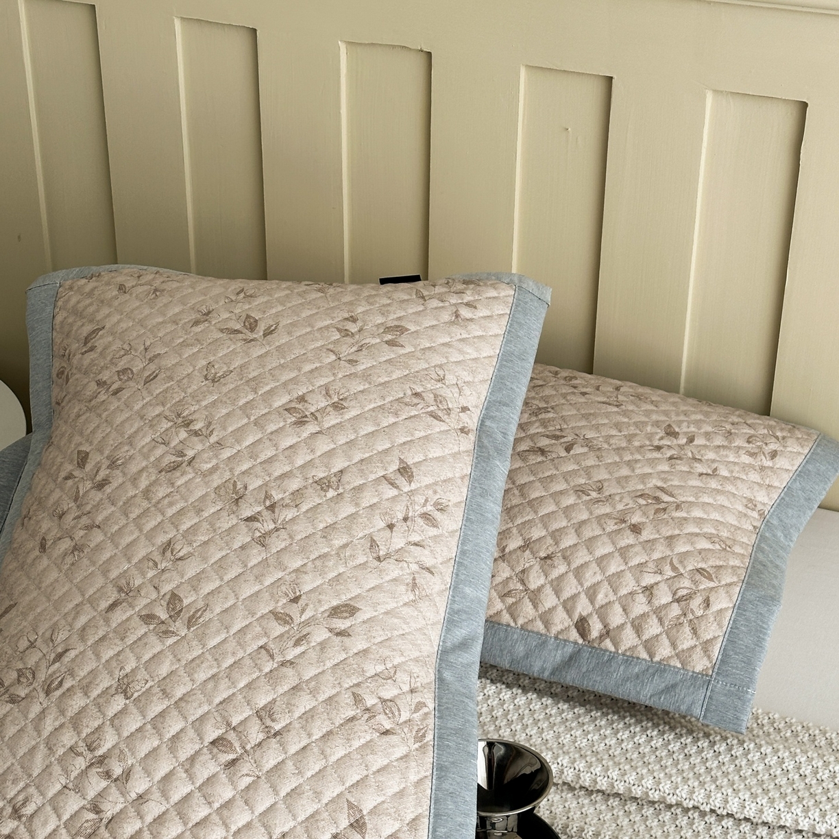 91家纺网 家纺一手货源 找家纺 凌云家纺 2026新款复古棉麻老粗布夹棉枕巾 花蝶