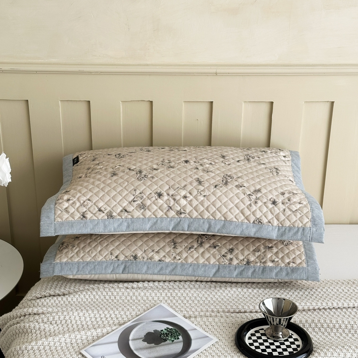 91家纺网 家纺一手货源 找家纺 凌云家纺 2026新款复古棉麻老粗布夹棉枕巾 墨梅