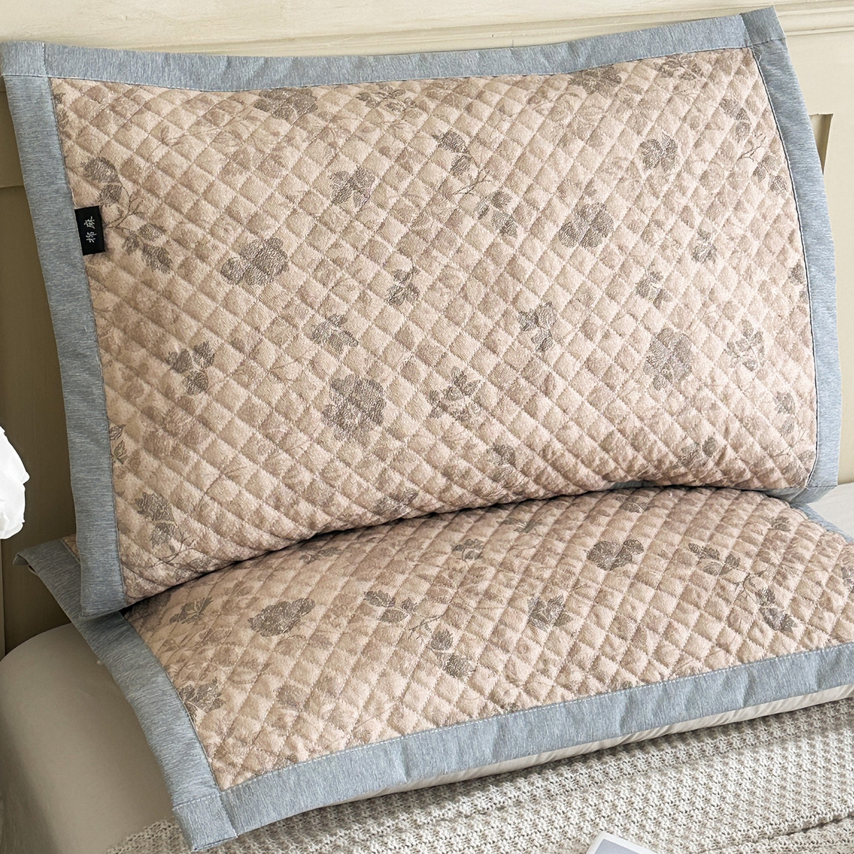 凌云家纺 2026新款复古棉麻老粗布夹棉枕巾 藤花间