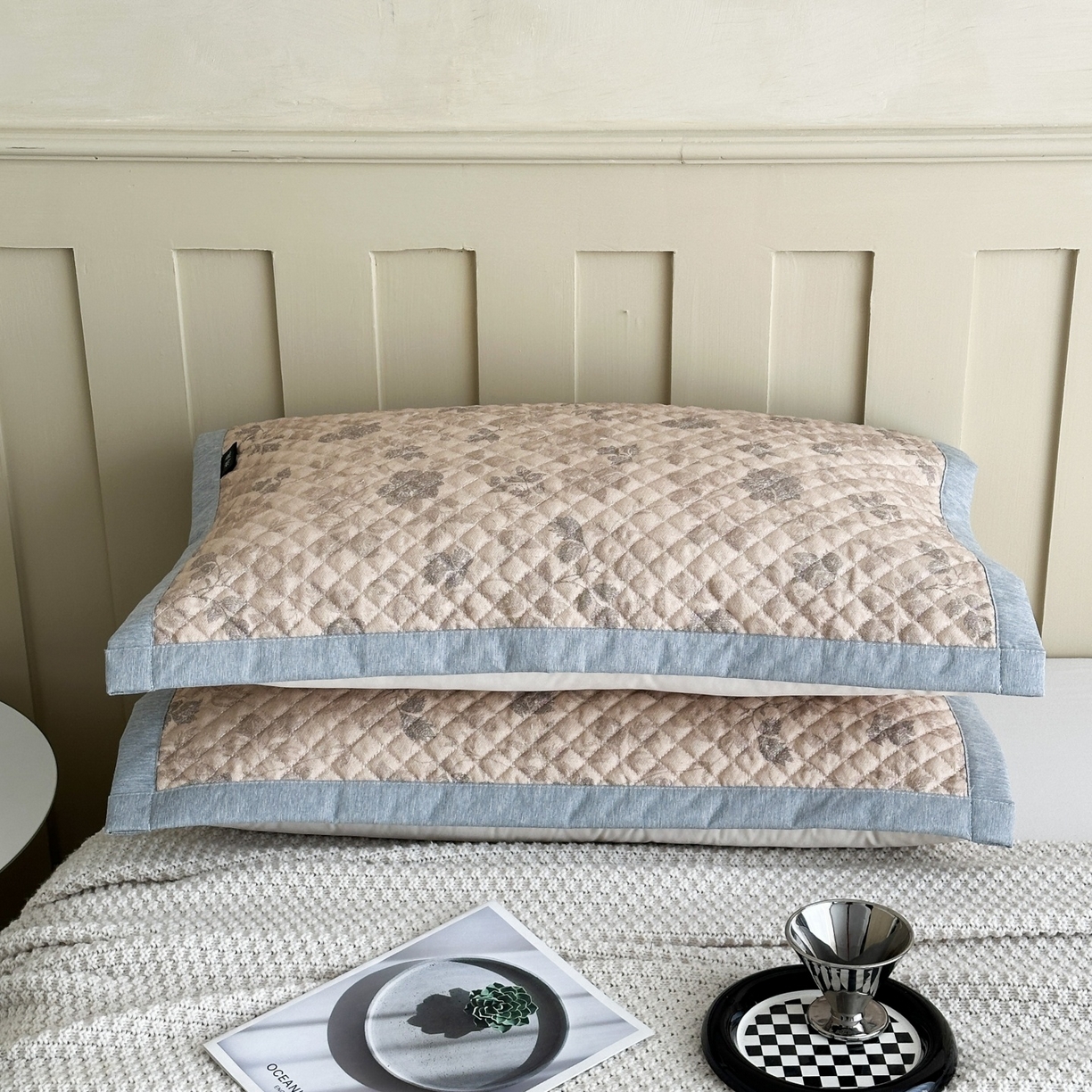 91家纺网 家纺一手货源 找家纺 凌云家纺 2026新款复古棉麻老粗布夹棉枕巾 藤花间