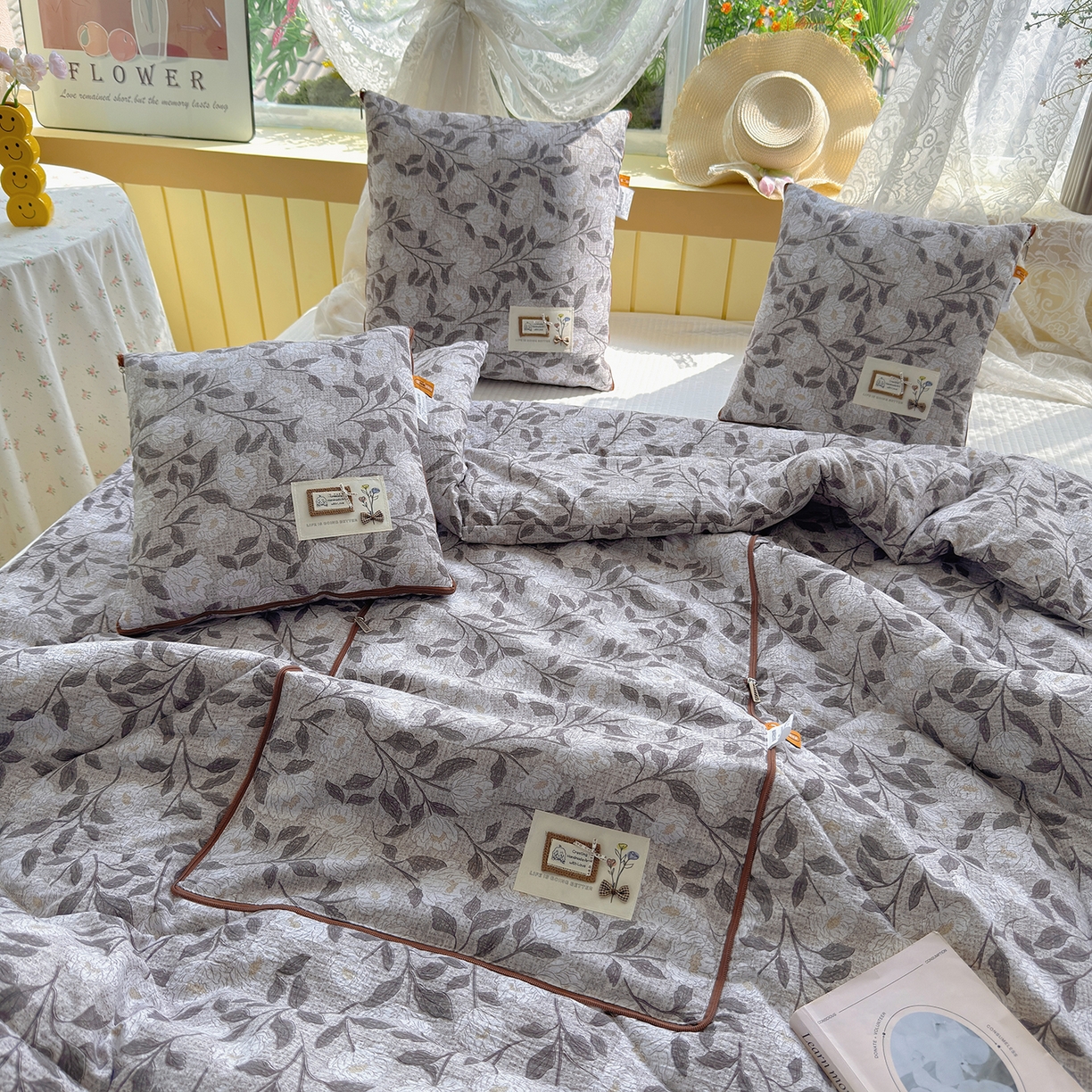 91家纺网 家纺一手货源 找家纺 宝马家纺（原梦童画） 2026新款色织云舒棉印花轻奢款抱枕被 花好月圆