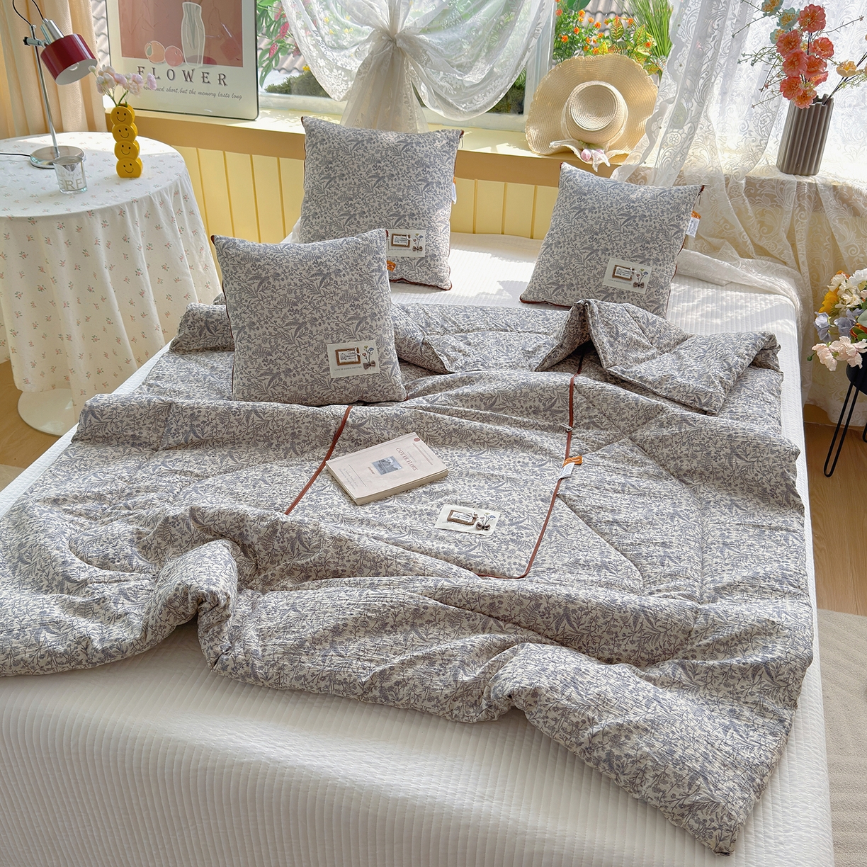 91家纺网 家纺一手货源 找家纺 宝马家纺（原梦童画） 2026新款色织云舒棉印花轻奢款抱枕被 镜花缘