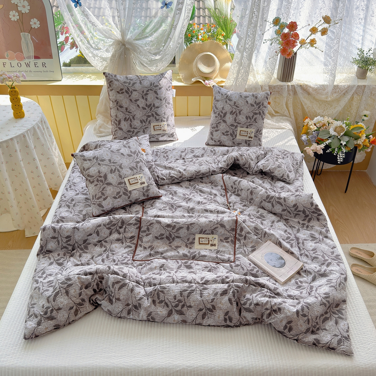 91家纺网 家纺一手货源 找家纺 宝马家纺（原梦童画） 2026新款色织云舒棉印花轻奢款抱枕被 花好月圆