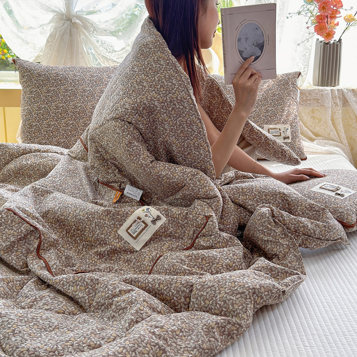 91家纺网 家纺一手货源 找家纺 宝马家纺（原梦童画） 2026新款色织云舒棉印花轻奢款抱枕被 花海