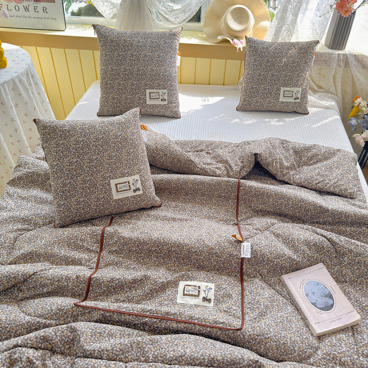 91家纺网 家纺一手货源 找家纺 宝马家纺（原梦童画） 2026新款色织云舒棉印花轻奢款抱枕被 花海