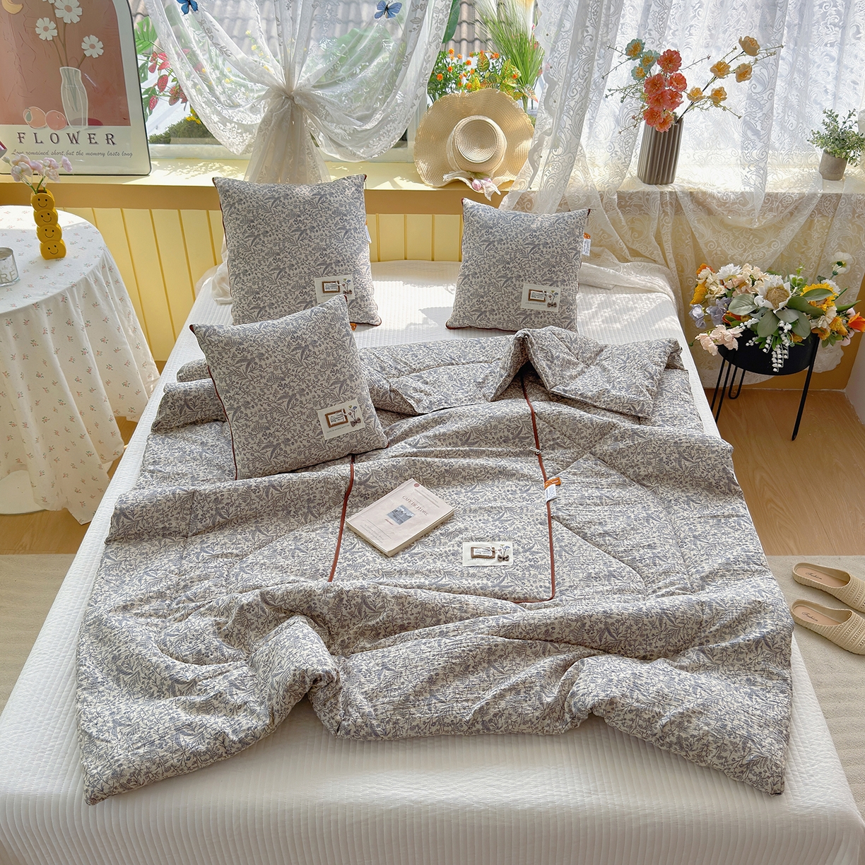 91家纺网 家纺一手货源 找家纺 宝马家纺（原梦童画） 2026新款色织云舒棉印花轻奢款抱枕被 镜花缘