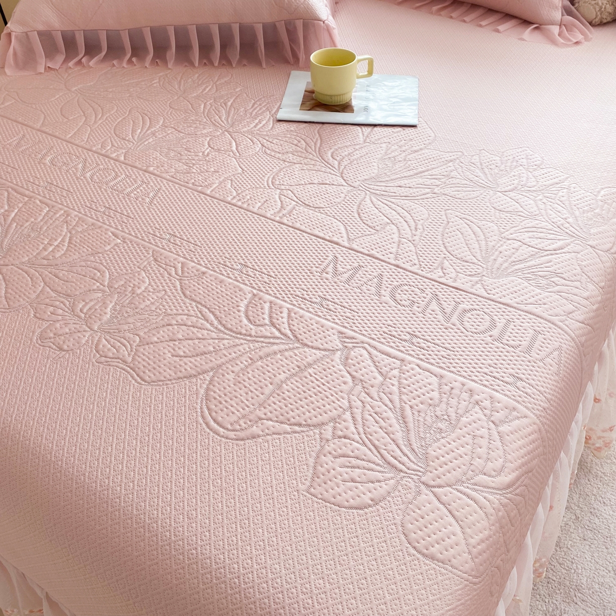 91家纺网 家纺一手货源 找家纺 能好家纺 2026春夏新款高分子PE冰豆豆床盖款凉席席子 半夏粉