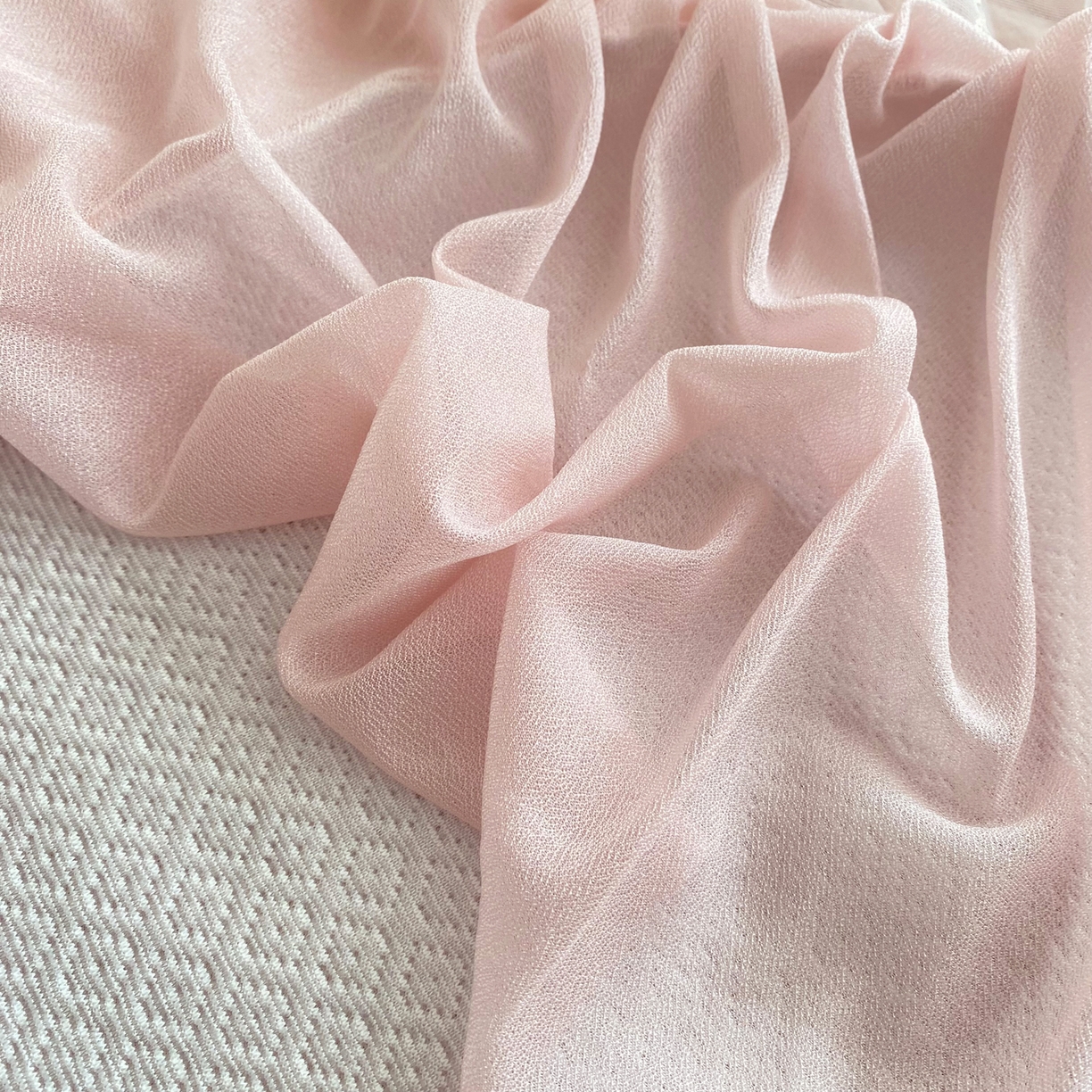 91家纺网 家纺一手货源 找家纺 能好家纺 2026春夏新款高分子PE冰豆豆床盖款凉席席子 半夏粉