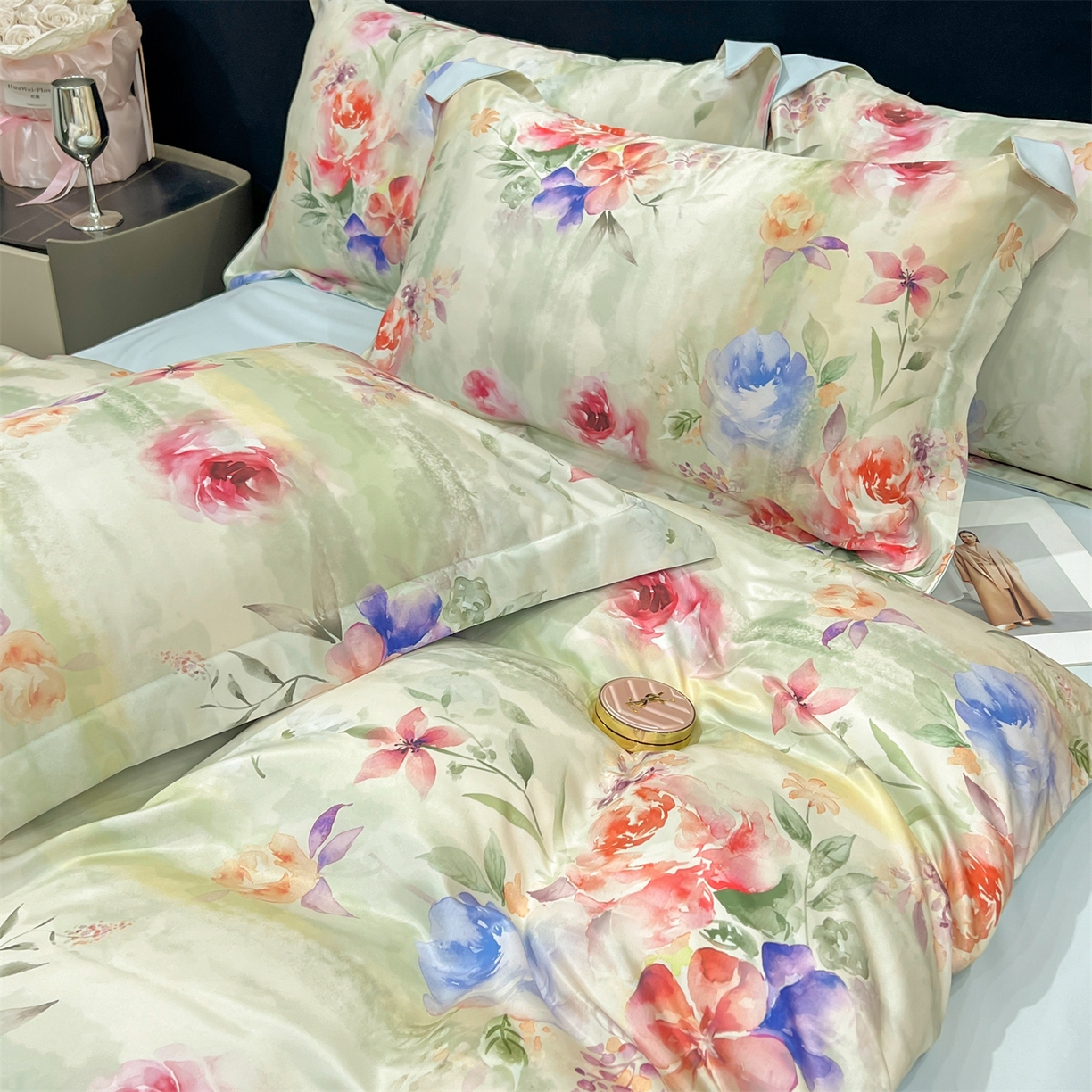 91家纺网 家纺一手货源 找家纺 优贝家纺 2026新款水洗天丝冰丝数码印花四件套 青野花叙