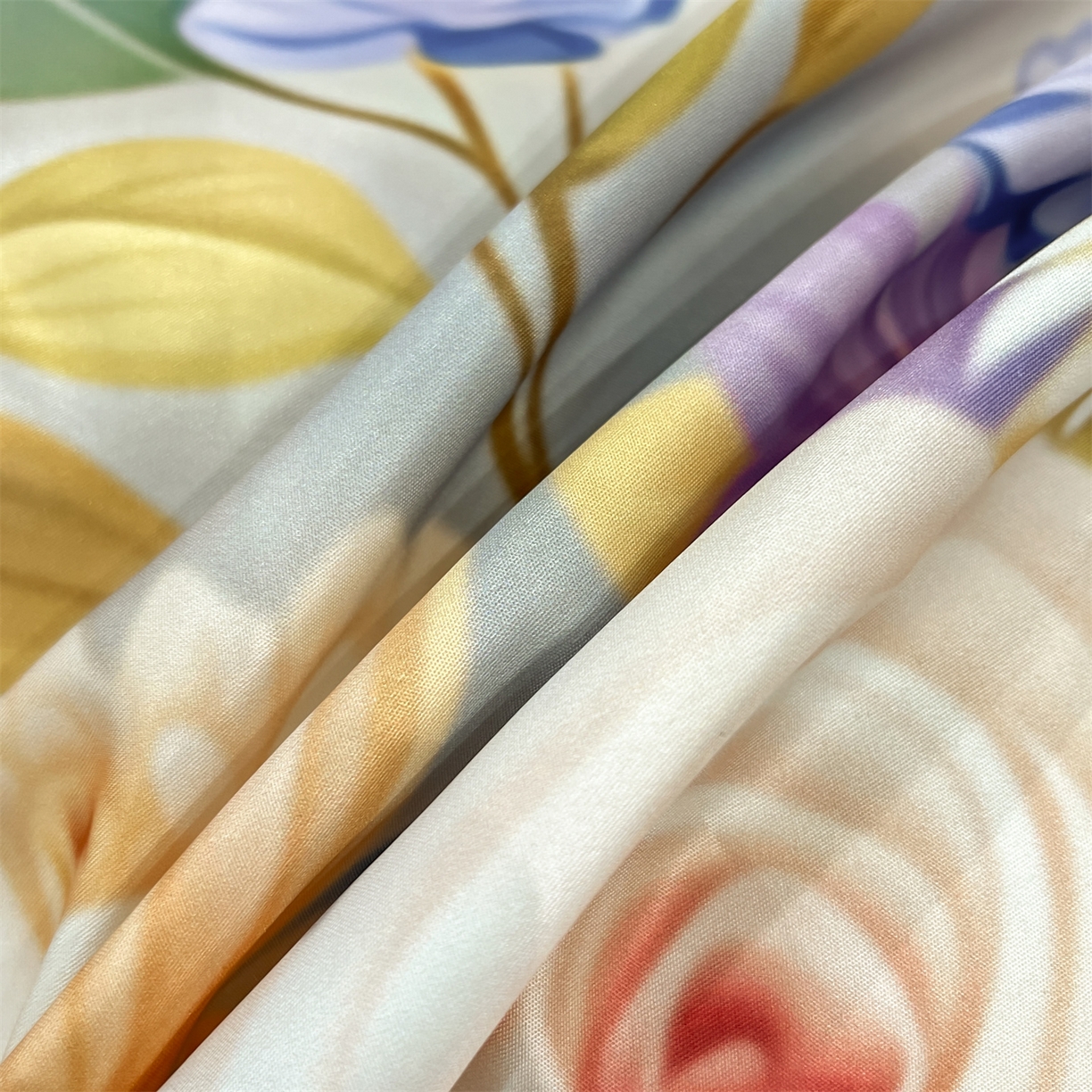 91家纺网 家纺一手货源 找家纺 优贝家纺 2026新款水洗天丝冰丝数码印花四件套 米杏花叙