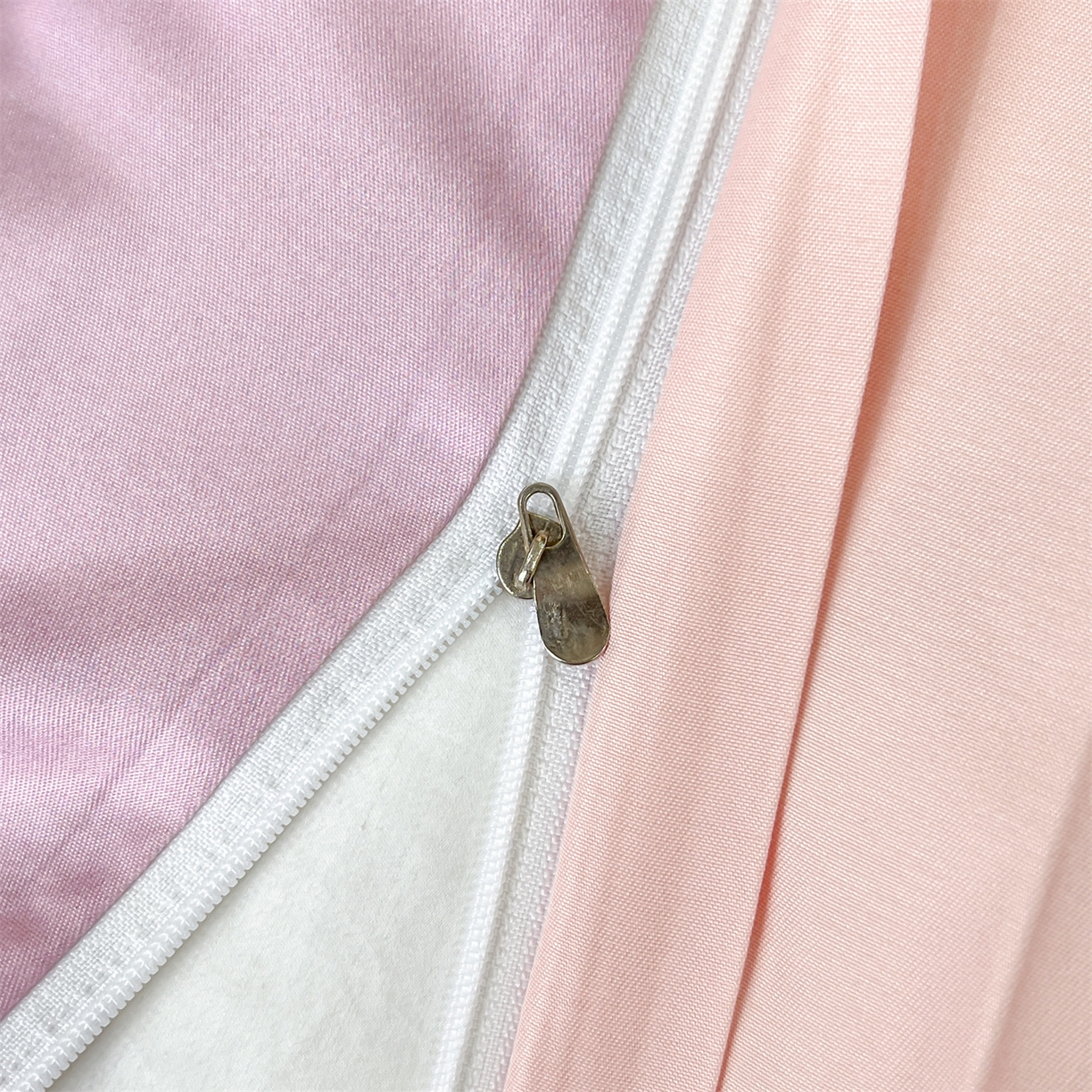 91家纺网 家纺一手货源 找家纺 优贝家纺 2026新款水洗天丝冰丝数码印花四件套 缎带花信