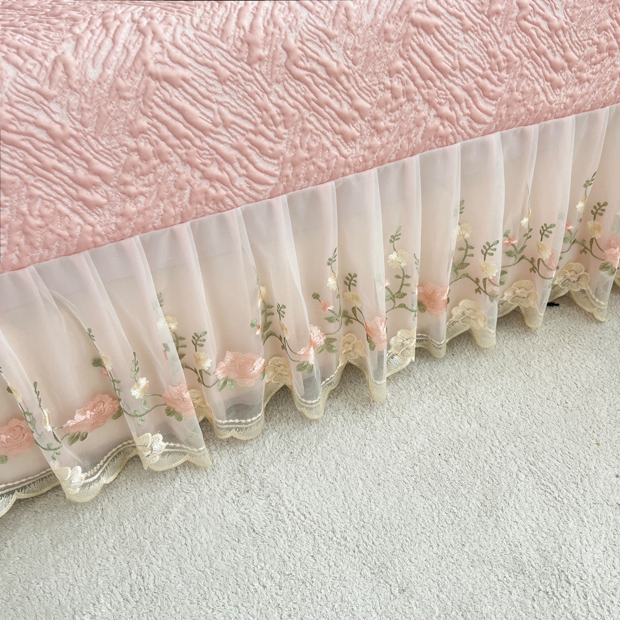 91家纺网 家纺一手货源 找家纺 能好家纺 2026春夏新款高分子PE冰豆豆床盖款凉席席子 轻奢粉