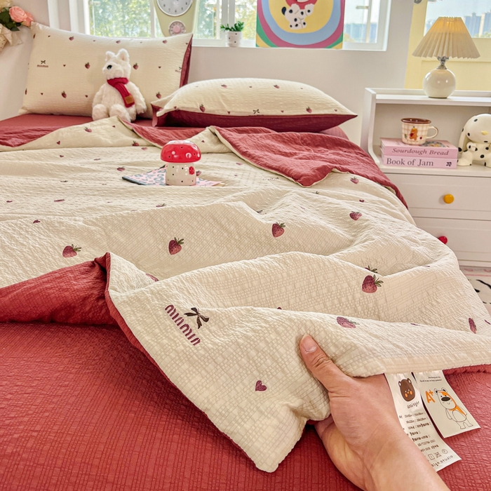 91家纺网 家纺一手货源 找家纺 （总）利禾家纺 2026春夏新款泡芙纱简约夏被四件套夏凉被空调被