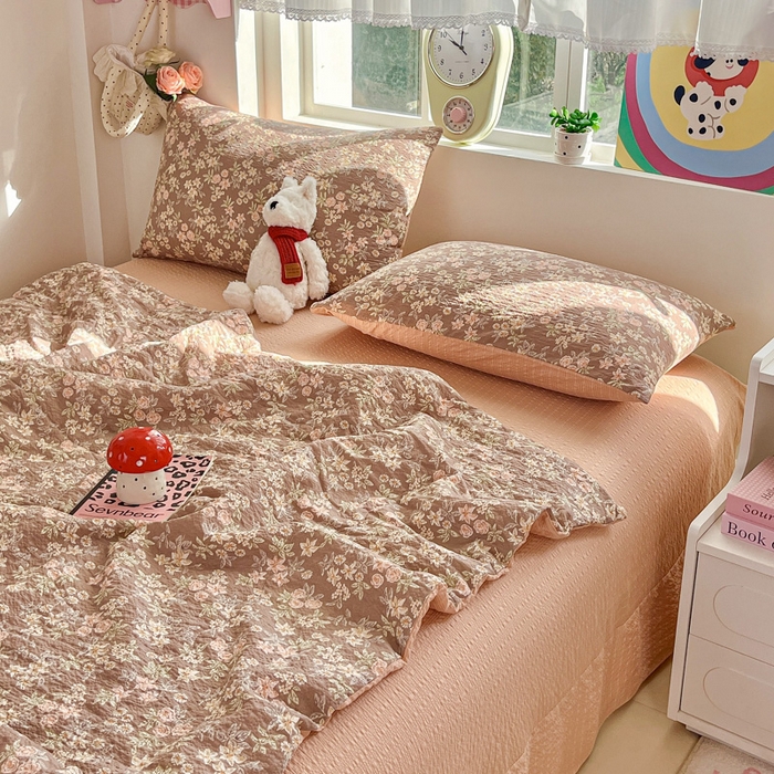 91家纺网 家纺一手货源 找家纺 利禾家纺 2026春夏新款泡芙纱简约夏被四件套夏凉被空调被 桔园-简约