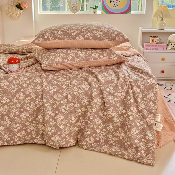 91家纺网 家纺一手货源 找家纺 利禾家纺 2026春夏新款泡芙纱简约夏被四件套夏凉被空调被 桔园-简约