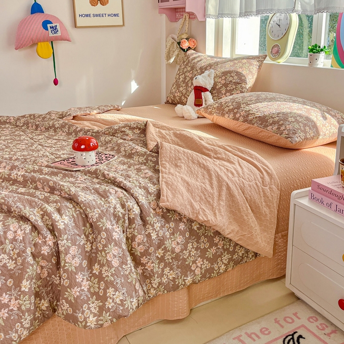 91家纺网 家纺一手货源 找家纺 利禾家纺 2026春夏新款泡芙纱简约夏被四件套夏凉被空调被 桔园-简约