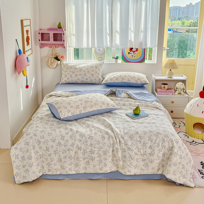 91家纺网 家纺一手货源 找家纺 利禾家纺 2026春夏新款泡芙纱简约夏被四件套夏凉被空调被 兰花草-简约