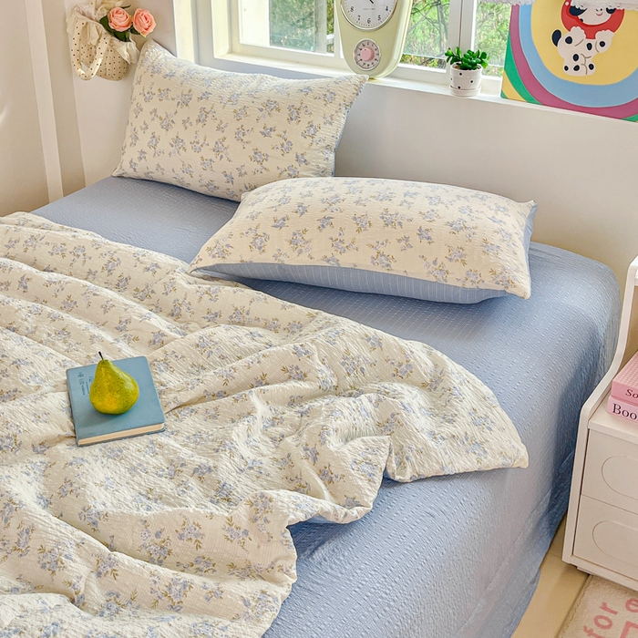 91家纺网 家纺一手货源 找家纺 利禾家纺 2026春夏新款泡芙纱简约夏被四件套夏凉被空调被 兰花草-简约