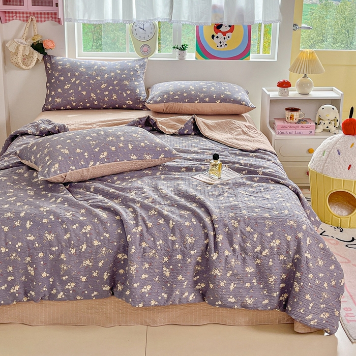 91家纺网 家纺一手货源 找家纺 利禾家纺 2026春夏新款泡芙纱简约夏被四件套夏凉被空调被 米兰灰-简约