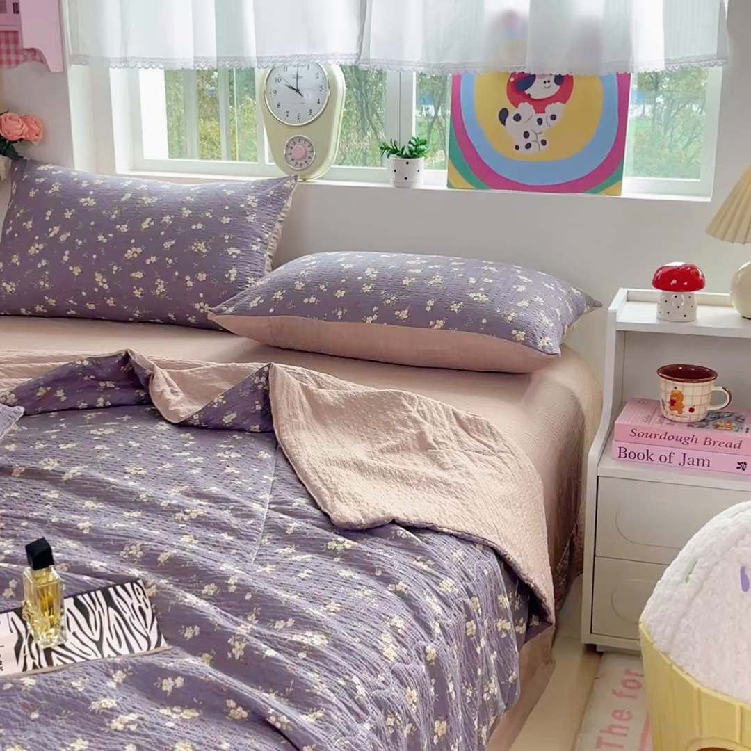 91家纺网 家纺一手货源 找家纺 利禾家纺 2026春夏新款泡芙纱简约夏被四件套夏凉被空调被 米兰灰-简约