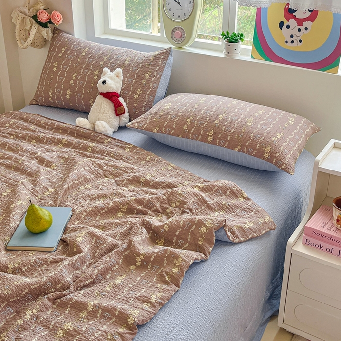 91家纺网 家纺一手货源 找家纺 利禾家纺 2026春夏新款泡芙纱简约夏被四件套夏凉被空调被 情人节咖-简约