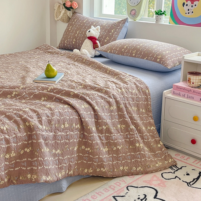 91家纺网 家纺一手货源 找家纺 利禾家纺 2026春夏新款泡芙纱简约夏被四件套夏凉被空调被 情人节咖-简约