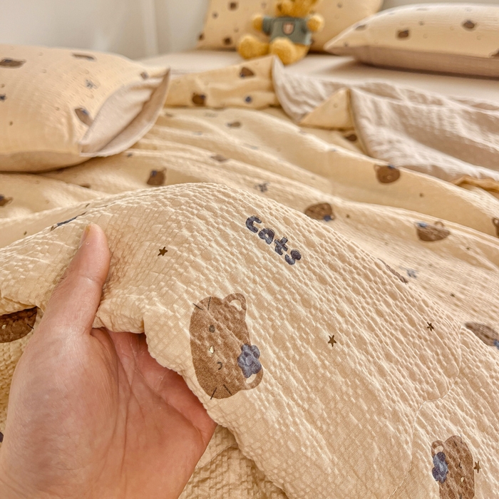 91家纺网 家纺一手货源 找家纺 利禾家纺 2026春夏新款泡芙纱简约夏被四件套夏凉被空调被 曲奇猫-简约