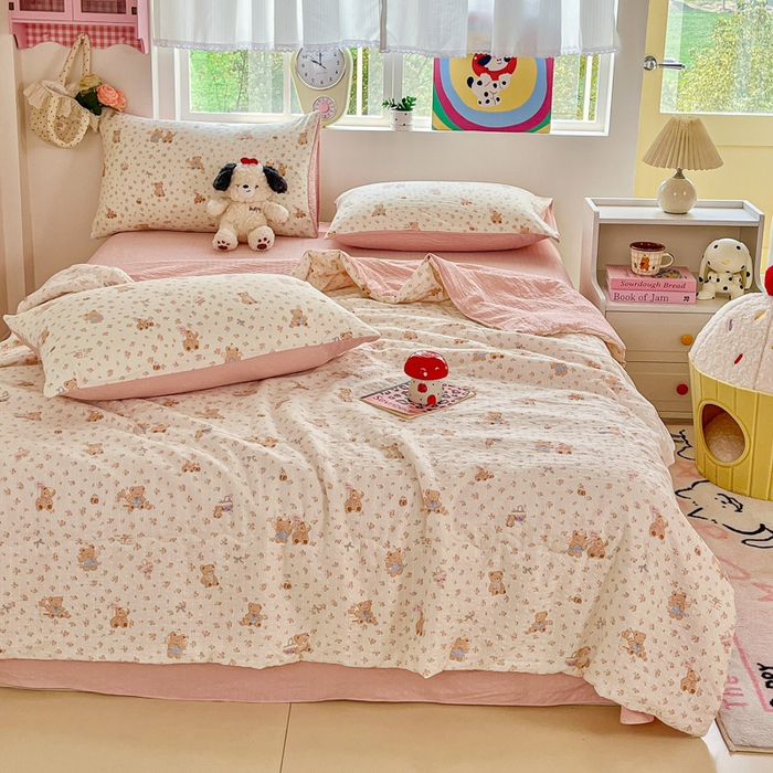 91家纺网 家纺一手货源 找家纺 利禾家纺 2026春夏新款泡芙纱简约夏被四件套夏凉被空调被 生日熊-简约