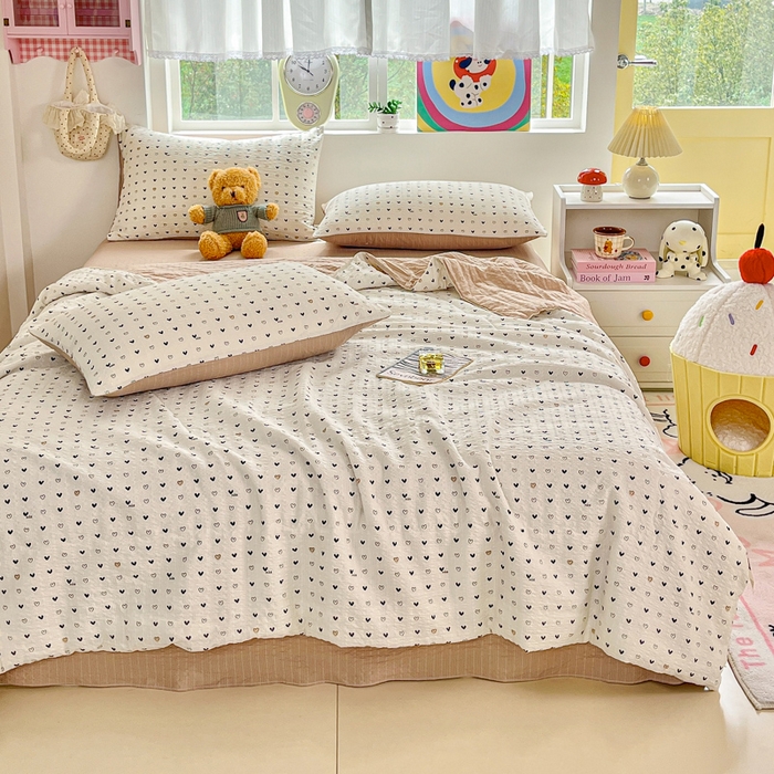 91家纺网 家纺一手货源 找家纺 利禾家纺 2026春夏新款泡芙纱简约夏被四件套夏凉被空调被 心心相印-简约