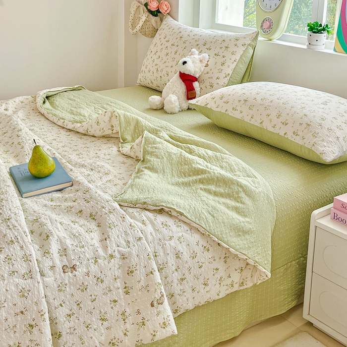 91家纺网 家纺一手货源 找家纺 利禾家纺 2026春夏新款泡芙纱简约夏被四件套夏凉被空调被 叶初开-简约