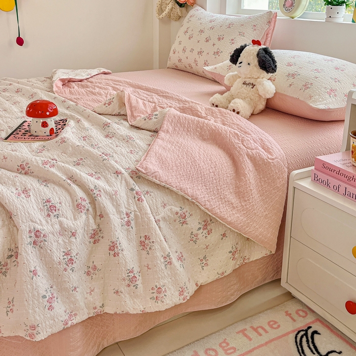 91家纺网 家纺一手货源 找家纺 利禾家纺 2026春夏新款泡芙纱简约夏被四件套夏凉被空调被 月光-简约