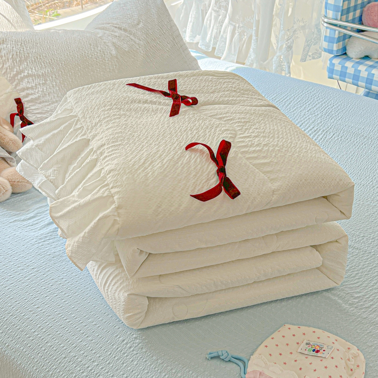 91家纺网 家纺一手货源 找家纺 （总）爱彼家纺 2026新款纯色花边蝴蝶结夏被空调被夏凉被