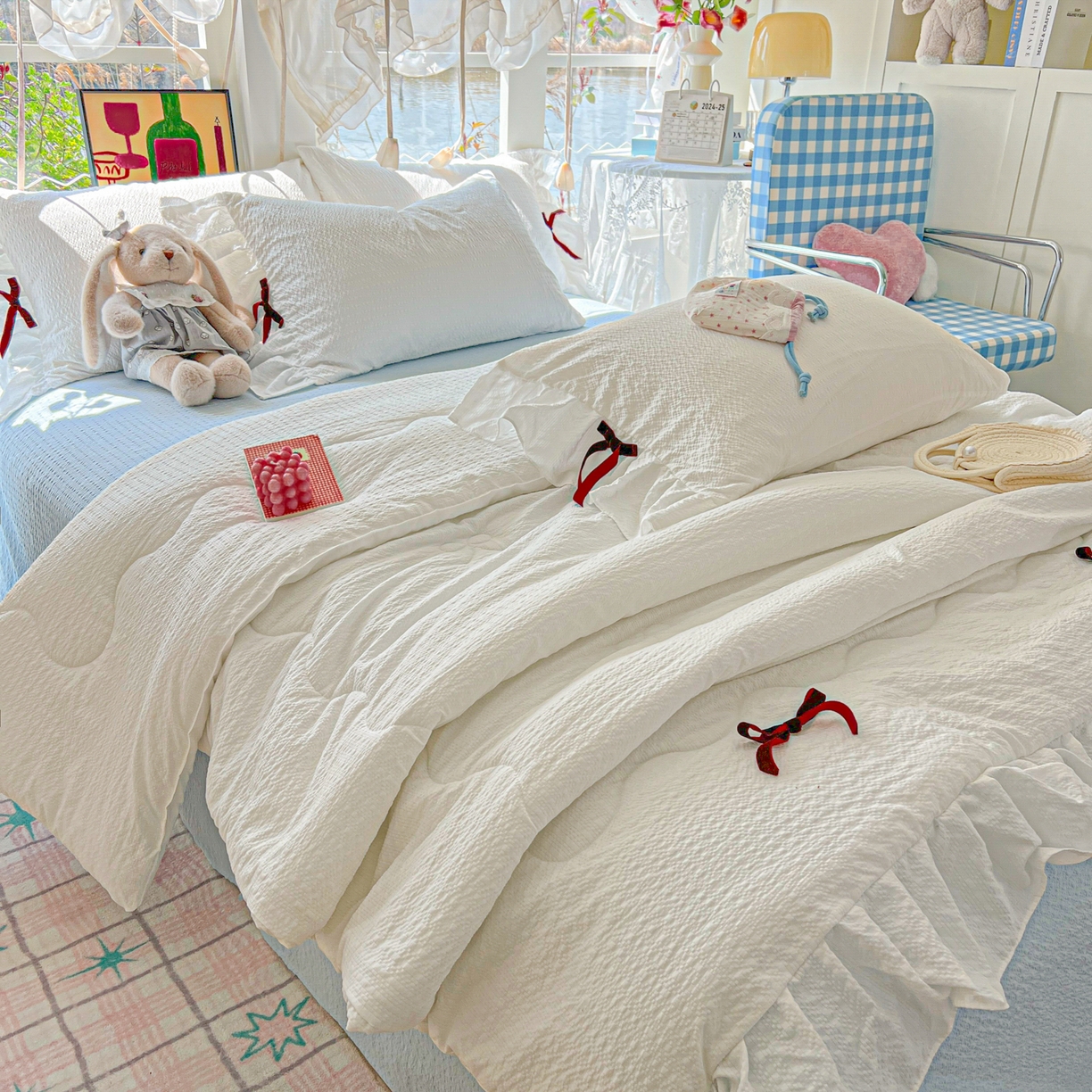 91家纺网 家纺一手货源 找家纺 （总）爱彼家纺 2026新款纯色花边蝴蝶结夏被空调被夏凉被