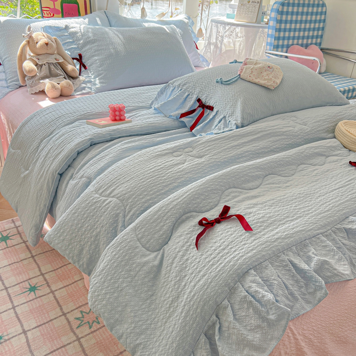 91家纺网 家纺一手货源 找家纺 爱彼家纺 2026新款纯色花边蝴蝶结夏被空调被夏凉被 蝴蝶结夏被-海盐奶芙