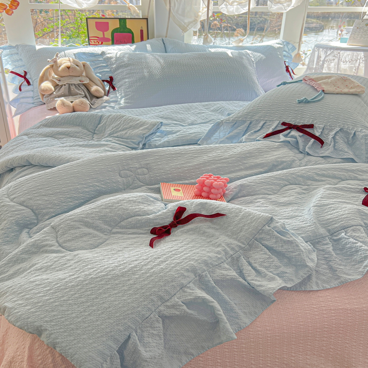 91家纺网 家纺一手货源 找家纺 爱彼家纺 2026新款纯色花边蝴蝶结夏被空调被夏凉被 蝴蝶结夏被-海盐奶芙