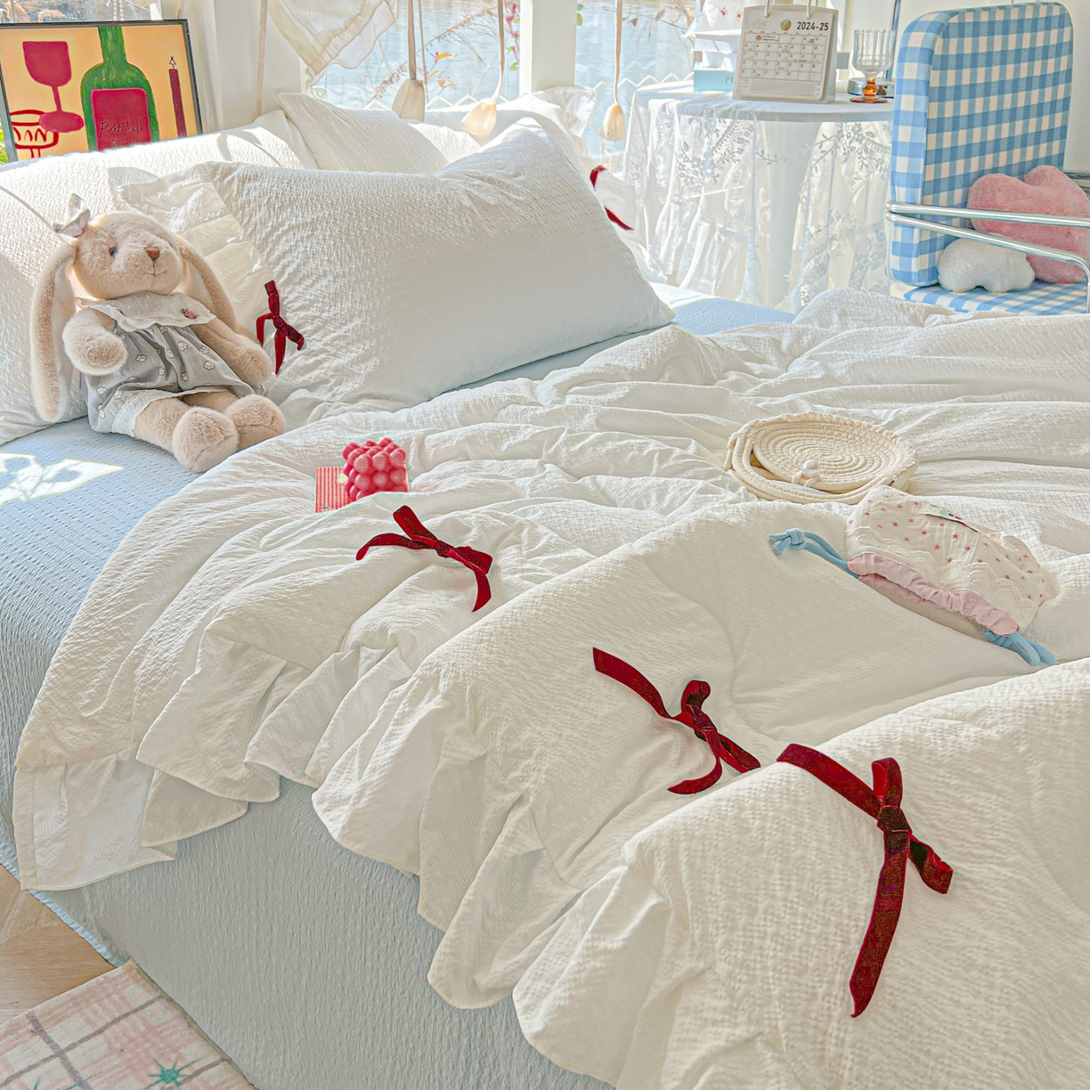 91家纺网 家纺一手货源 找家纺 爱彼家纺 2026新款纯色花边蝴蝶结夏被空调被夏凉被 蝴蝶结夏被-云朵奶冻