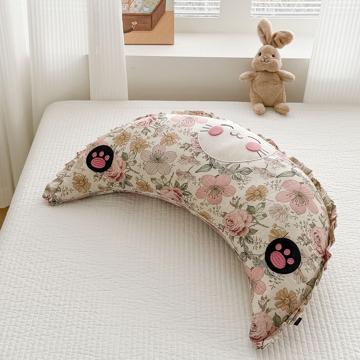 91家纺网 家纺一手货源 找家纺 蔻眠 多功能月亮猫棉麻大抱枕靠枕卡通枕芯异形枕头 月亮猫-蔷薇